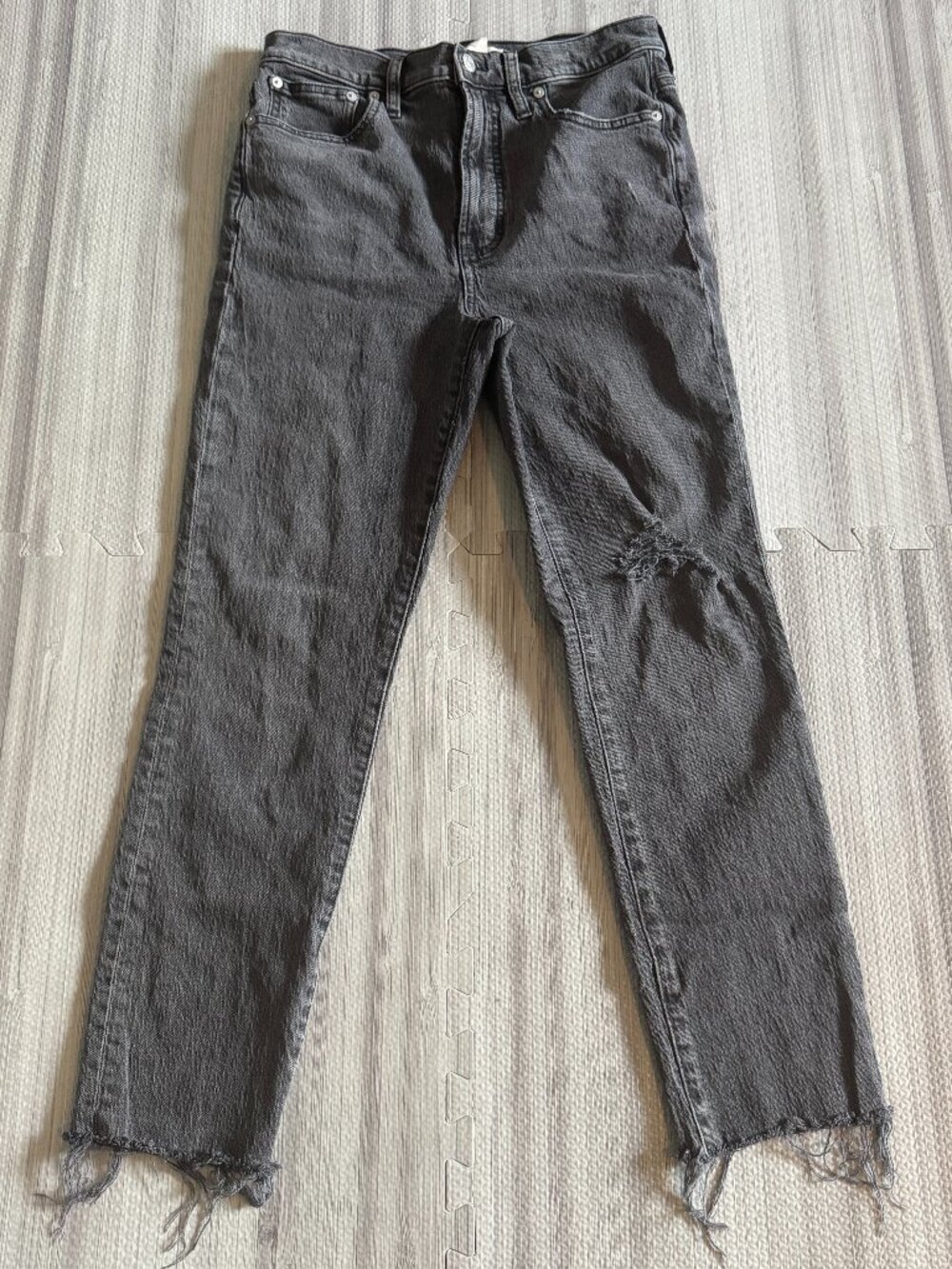 Madewell Women's The Perfect Vintage Jean in Cosner Wash: Knee-Rip Edition‎